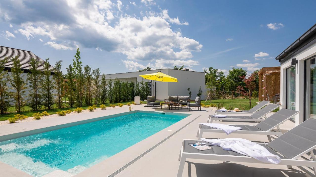 Oklaj Bandelli Villas מראה חיצוני תמונה