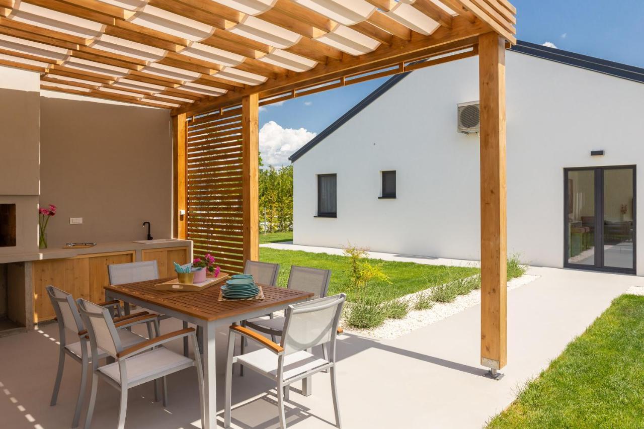 Oklaj Bandelli Villas מראה חיצוני תמונה